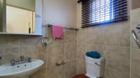 Main Bathroom - 4 square meters of property in Pomona