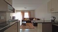 Kitchen - 8 square meters of property in Erand Gardens