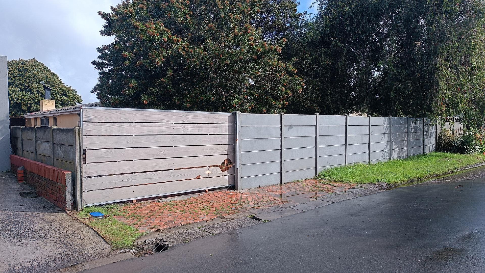 Front View of property in Windsor Park - CPT