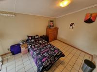 Bed Room 1 of property in Windsor Park - CPT