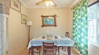 Dining Room - 11 square meters of property in Escombe 