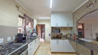 Kitchen - 18 square meters of property in Escombe 