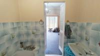 Bathroom 1 - 5 square meters of property in Escombe 