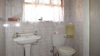 Main Bathroom - 6 square meters of property in Westonaria