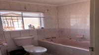 Bathroom 1 of property in Mmabatho