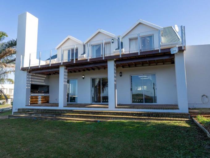 2 Bedroom House for Sale For Sale in Stilbaai (Still Bay) - MR639486