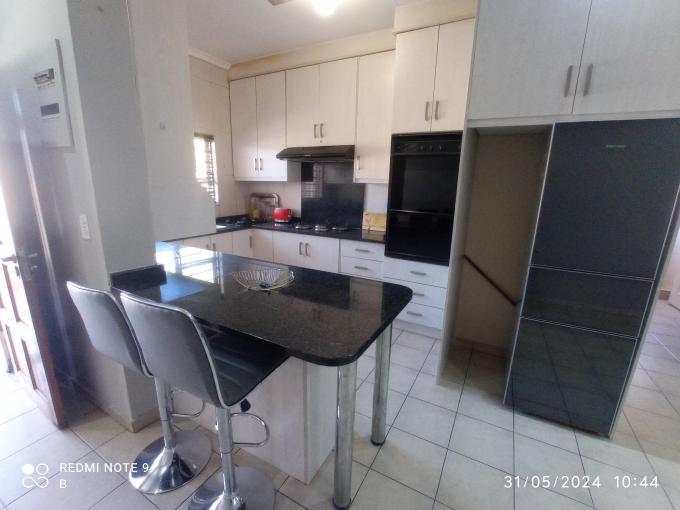 6 Bedroom House for Sale For Sale in Lenasia South - MR639509