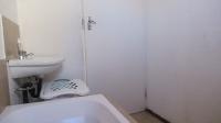 Bathroom 1 - 5 square meters of property in Zandspruit