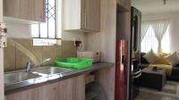 Kitchen - 7 square meters of property in Zandspruit