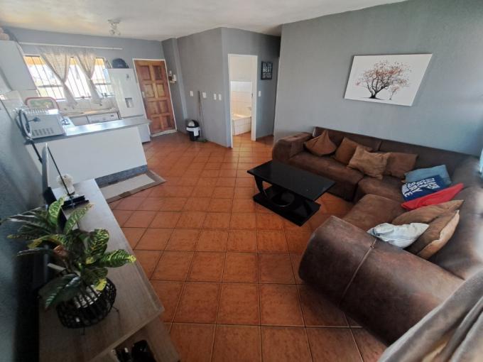 2 Bedroom Apartment for Sale For Sale in Rensburg - MR639692