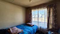 Bed Room 1 - 11 square meters of property in Leachville