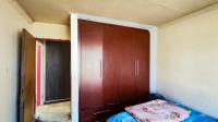 Bed Room 1 - 11 square meters of property in Leachville