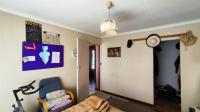 Bed Room 2 - 13 square meters of property in Leachville