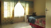 Bed Room 2 - 14 square meters of property in Florida