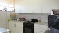 Kitchen - 8 square meters of property in Greenhills