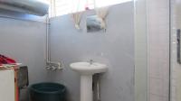 Bathroom 1 - 7 square meters of property in Greenhills