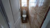 Bathroom 1 - 6 square meters of property in Labiance