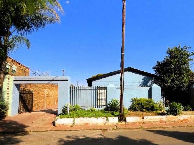 3 Bedroom House for Sale For Sale in Eersterust - MR639849