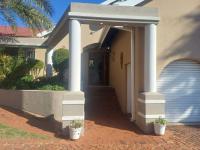  of property in Glenvista