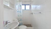 Bathroom 1 - 6 square meters of property in Montford