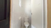 Guest Toilet - 2 square meters of property in Montford