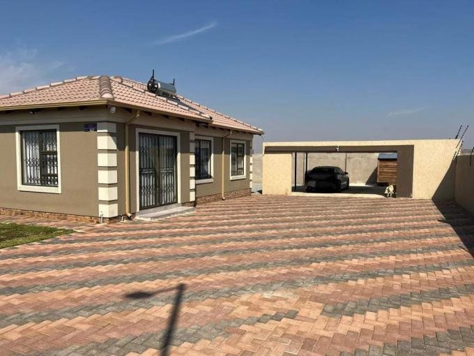 3 Bedroom House for Sale For Sale in Azaadville Gardens - MR640018