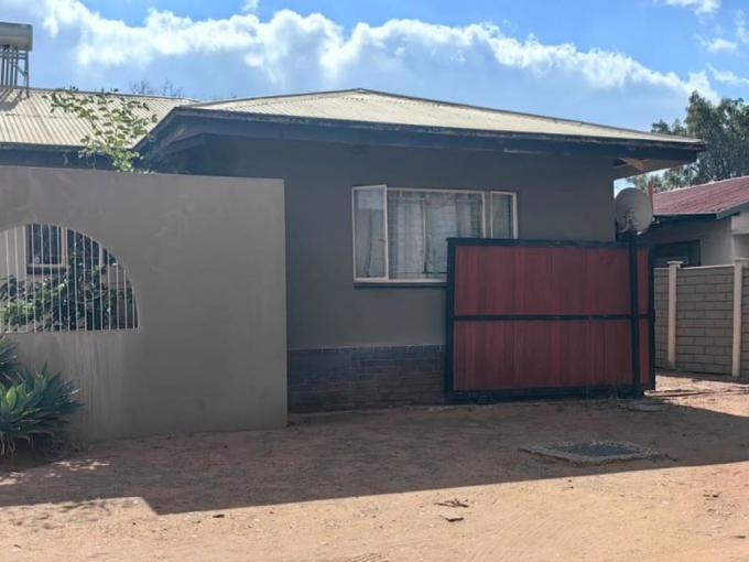 4 Bedroom House for Sale For Sale in Polokwane - MR640050