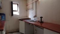 Kitchen - 17 square meters of property in Glenvista