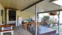 Patio - 48 square meters of property in Kloof 