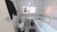 Main Bathroom - 4 square meters of property in Pinetown 