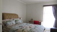 Bed Room 1 - 11 square meters of property in Amorosa