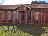 6 Bedroom 2 Bathroom House for Sale for sale in The Orchards