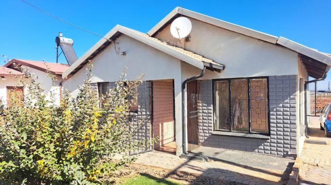 3 Bedroom House for Sale For Sale in Soshanguve - MR640460