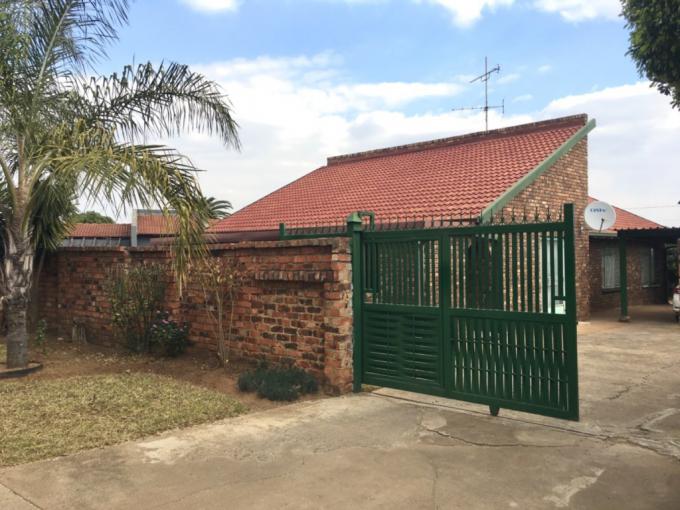 3 Bedroom House for Sale For Sale in Hammanskraal - MR640483