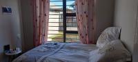 Bed Room 1 of property in Heidedal