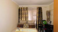 Bed Room 2 - 12 square meters of property in Montclair (Dbn)