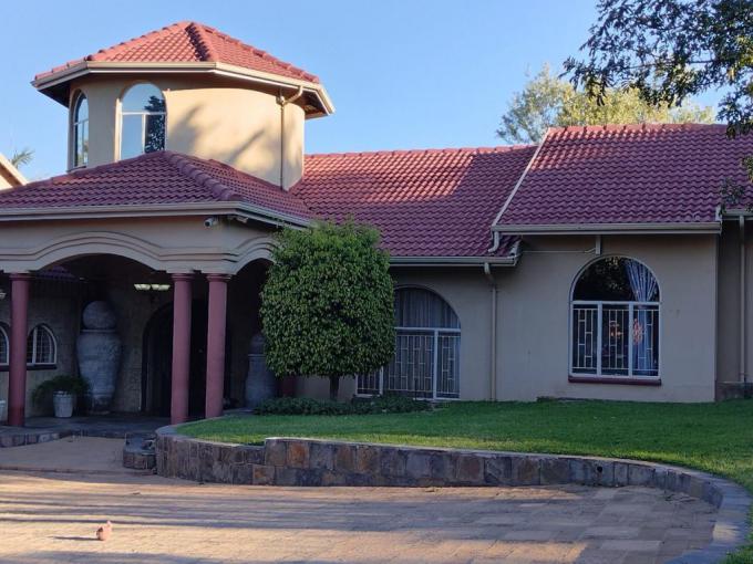 5 Bedroom House for Sale For Sale in Safarituine - MR640795