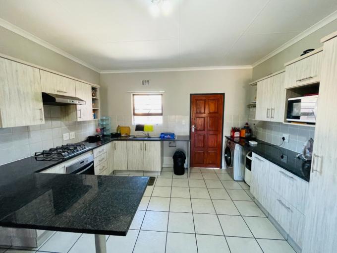 3 Bedroom Simplex for Sale For Sale in Alberton - MR640816