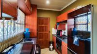 Kitchen - 6 square meters of property in Dawn Park