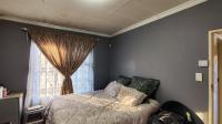 Main Bedroom - 14 square meters of property in Dawn Park