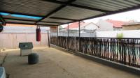 Patio - 46 square meters of property in Ennerdale