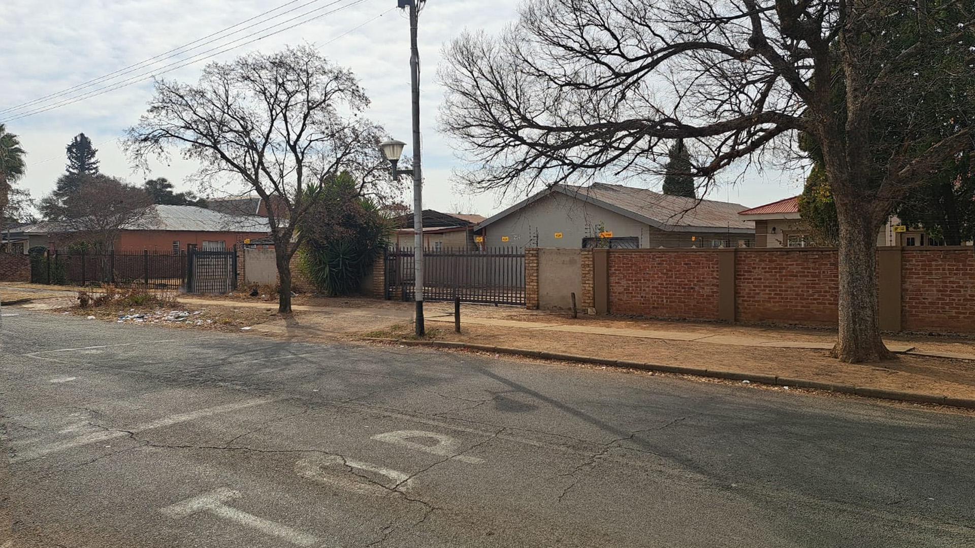 Front View of property in Potchefstroom