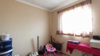 Bed Room 3 - 9 square meters of property in Riverside View