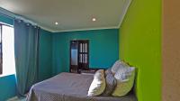 Main Bedroom - 13 square meters of property in Riverside View