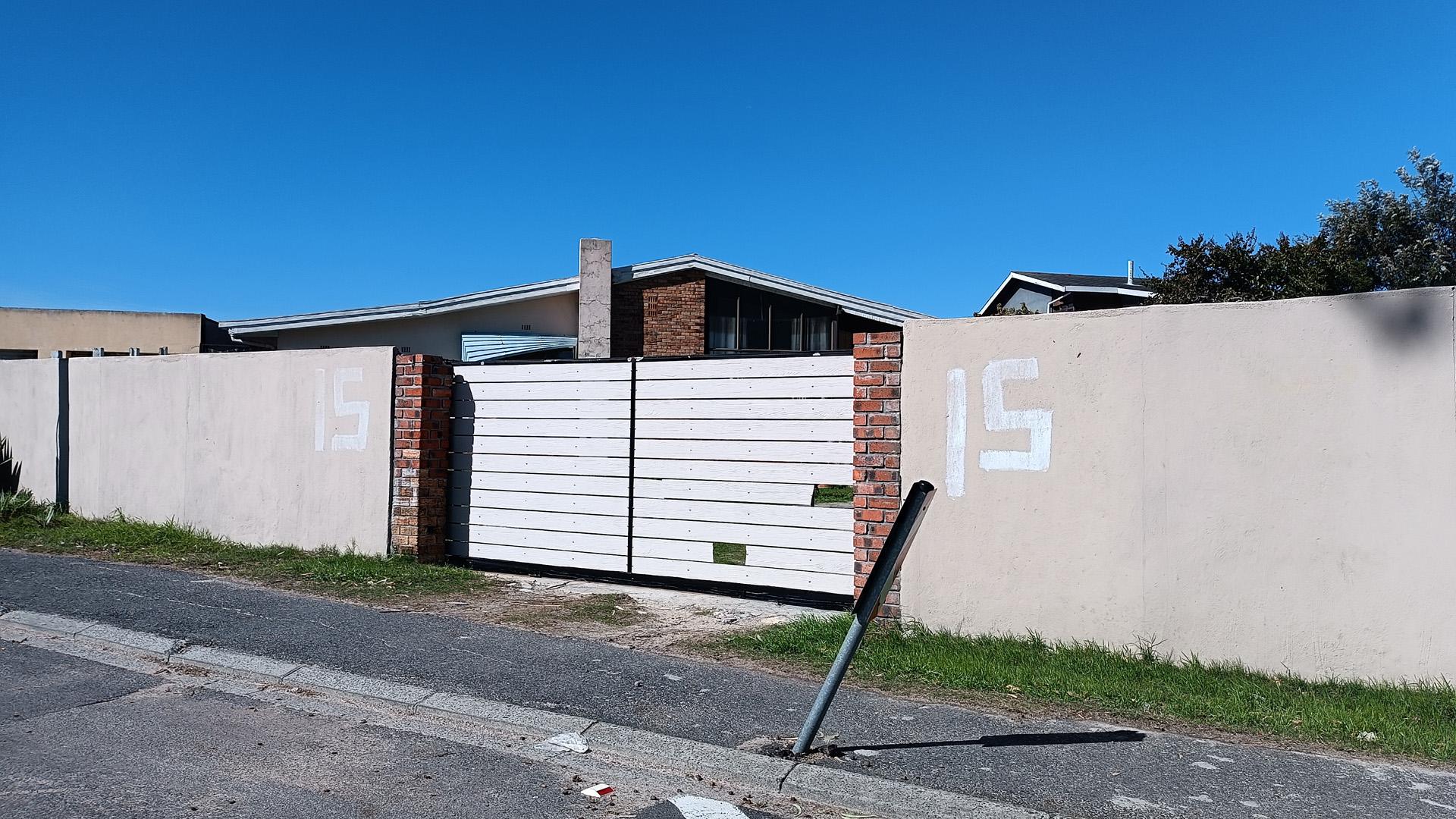 Front View of property in Goodwood