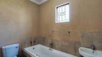 Bathroom 1 - 4 square meters of property in Dawn Park