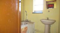 Bathroom 1 - 14 square meters of property in South Hills