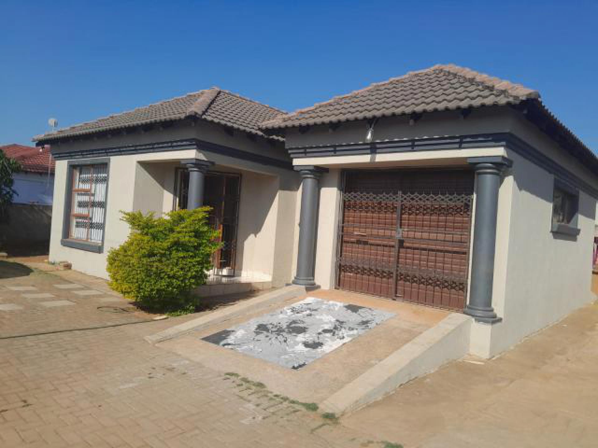 Front View of property in Tzaneen