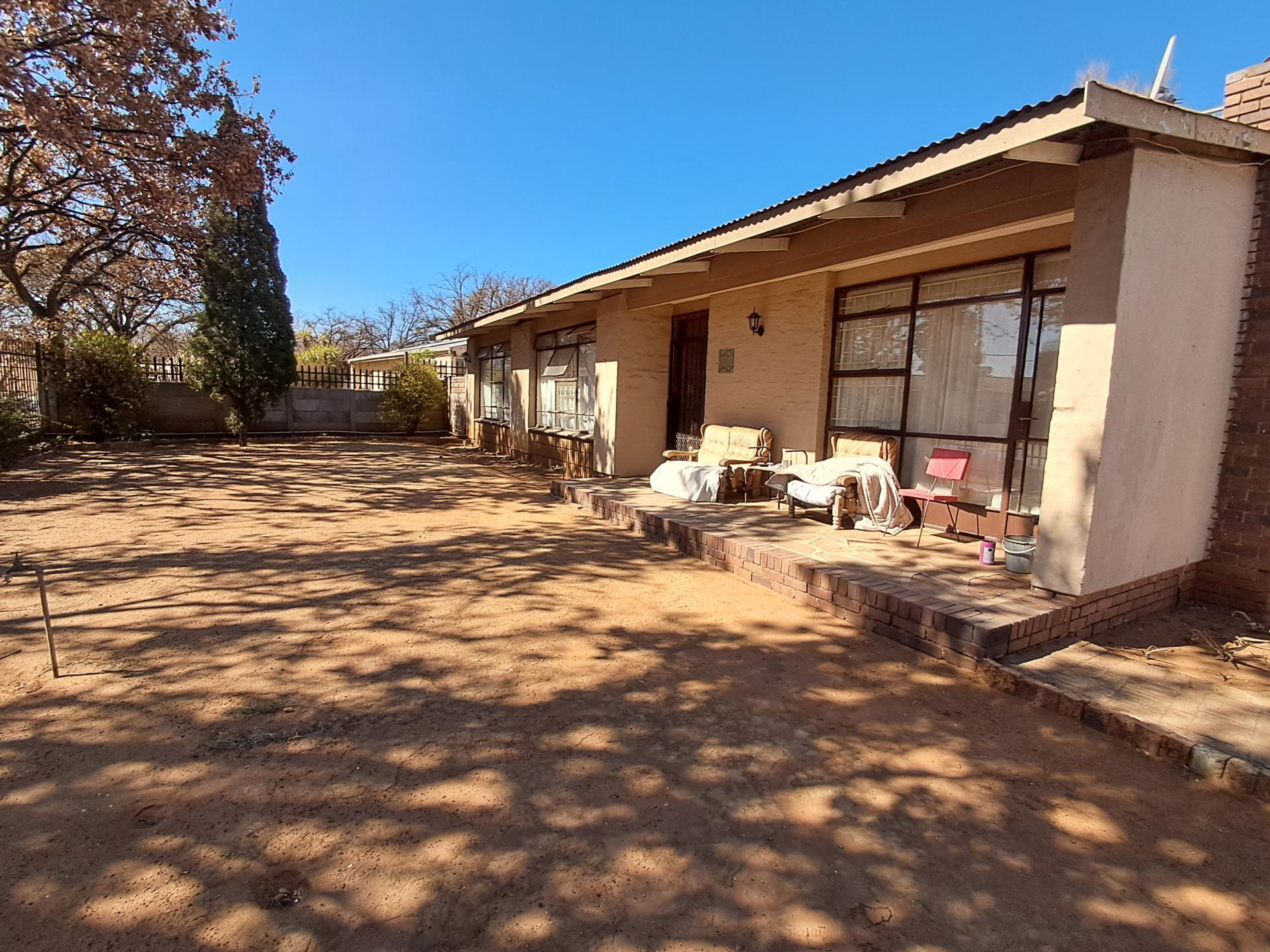 Front View of property in Sasolburg