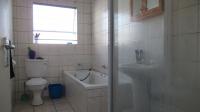 Bathroom 1 - 7 square meters of property in Greenhills